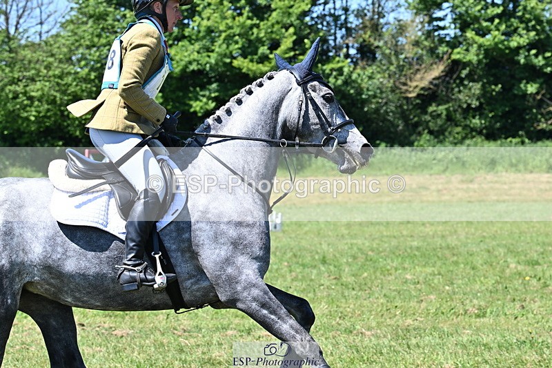 250522B-121800-01984 - 158-CRUISING.CARRA-Leigh.Smallacombe