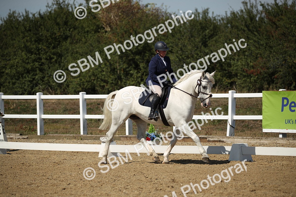 SBM_005803 - Class 11 - Novice 5 - 13.19-14.22