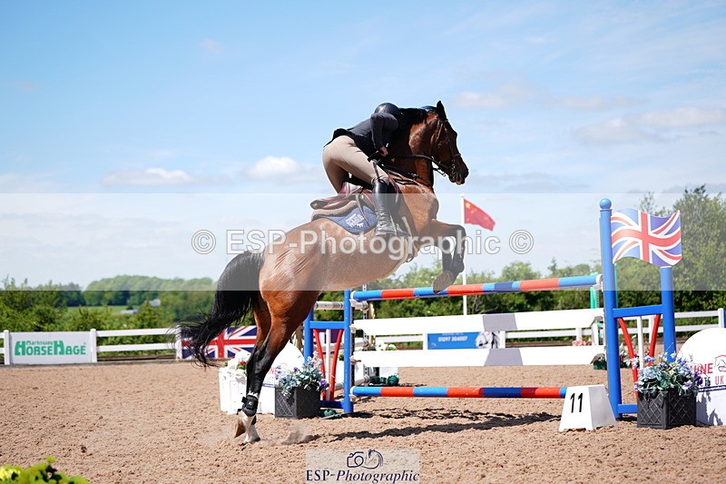 240525A-120228-05876 - Cls 15 Foxhunter