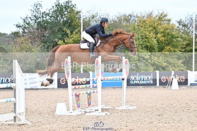 251015-131630-00528 - Cls 4 Newcomers and 1.10m Open