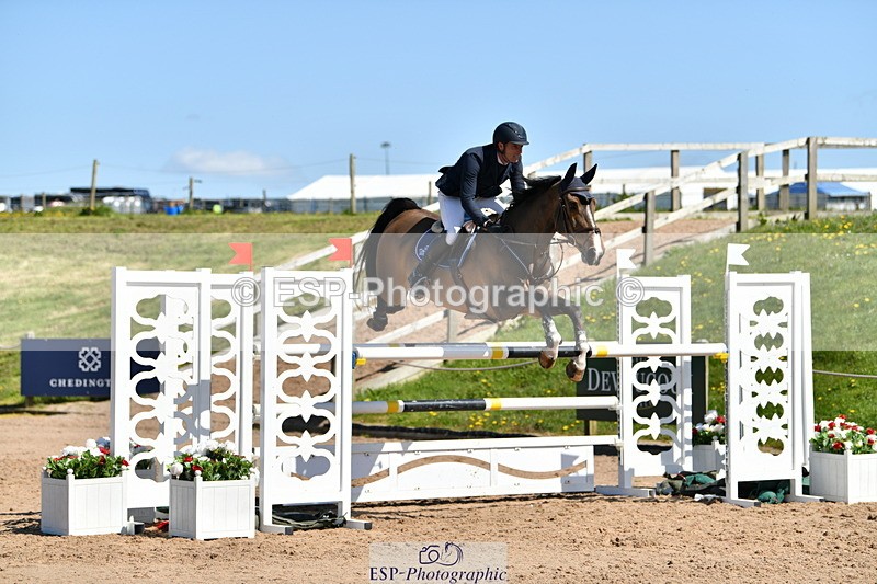 240420A-120845-10879 - Cls 3, 2 Star Small Tour 1.30m