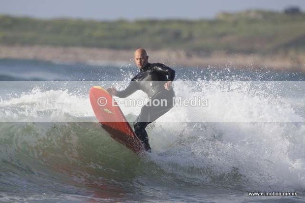 SU 080509 10 - Surf May 09