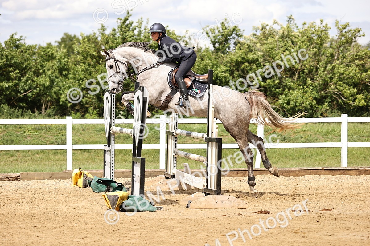 SBM_003478 - Class 11 - Senior Newcomers - 1.10m