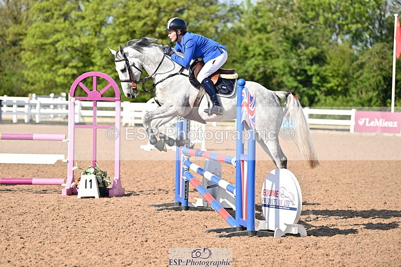 240509A-090934-00045 - Cls 1 British Novice and 90cm Open