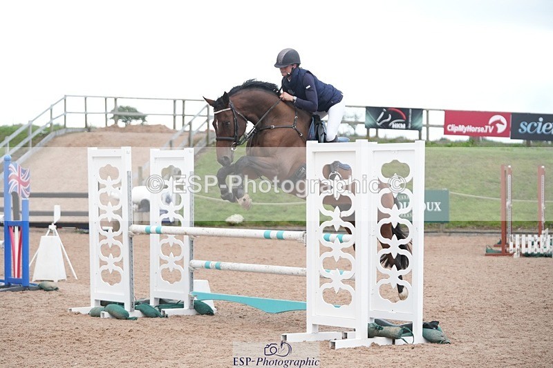 250902-185845-00867 - 1m Plus