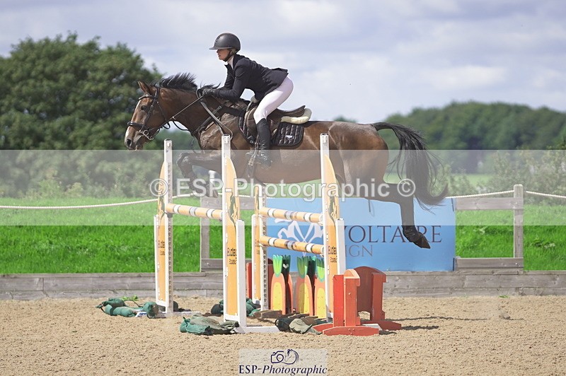 230806A-124626-02058 - Cls 14 Snr Foxhunter & 1.20m Open