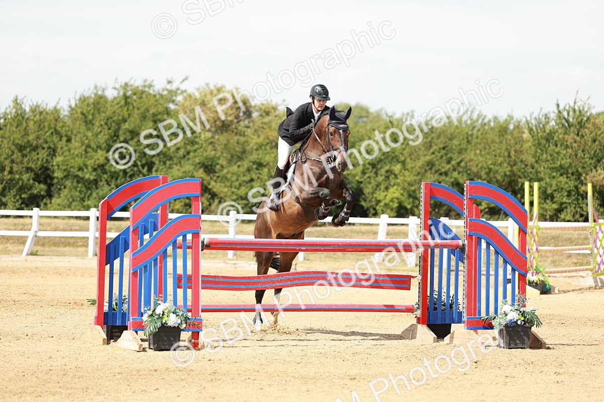 SBM_007972 - Class 4 - Senior Foxhunter - 1.20m Open