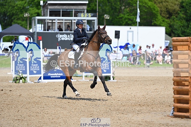 240525-131735-15293 - 428-COOLEY_SNAPCHAT-Selina_Milnes