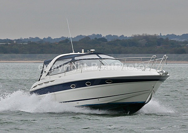 121021 BAVARIA 35 SPORT WT7A2884 - Motorboats - Open