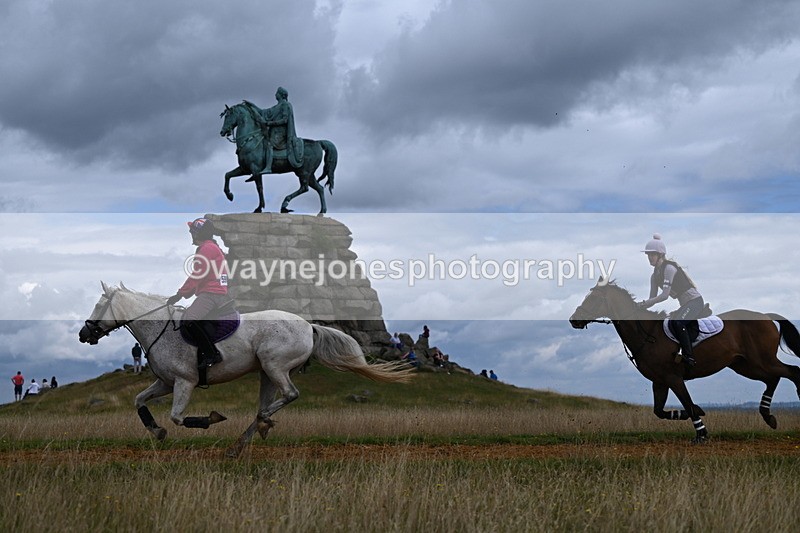 DSC_7206 - Time at Statue 12:45 to 13:15