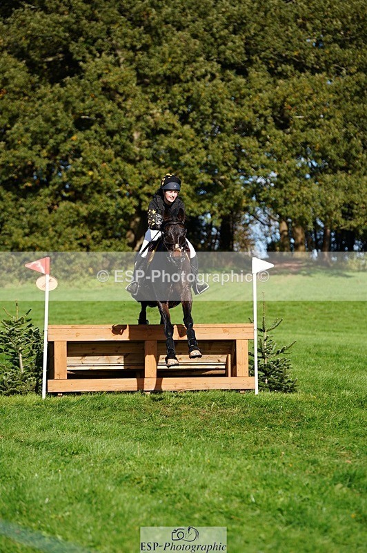 241026-112244-12099 - 377-Bethany.Hull-CARRICK.DIAMOND.OLIVER