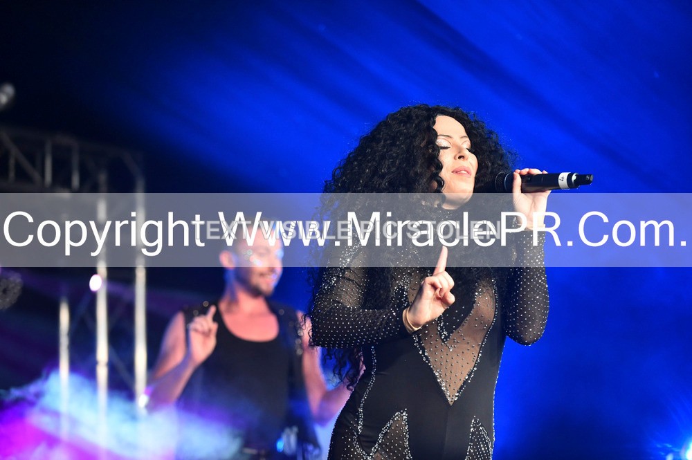 SH4_6842 - The Cher Experience