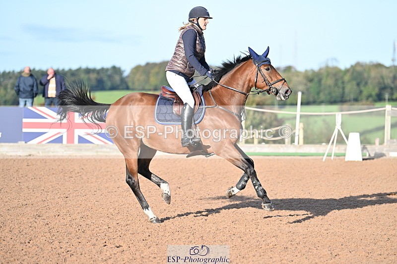 231015A-093516-06988 - Cls 28 Newcomers & 1.10m Open