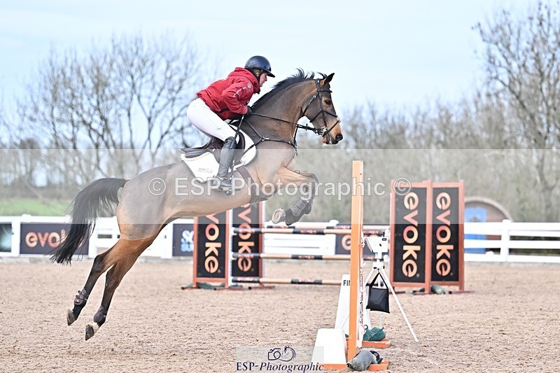 251126-132655-00577 - Cls 5 Foxhunter and 1.20m