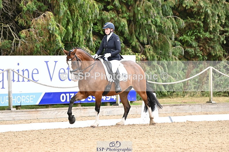 250808A-111357-00420 - 092-Bella.Balian-Beechwood.Joey