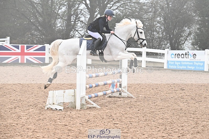 260308-142041-03187 - Cls 15 British Novice and 80cm