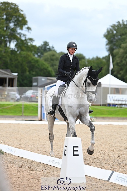 230813-174925-08750 - Cls 14 Medium Silver 16.45 to End