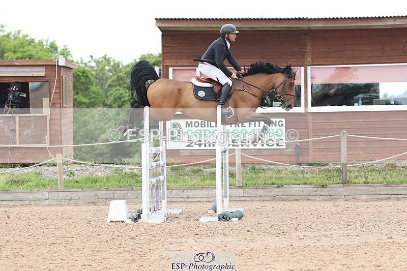 250524-132211-05012 - Cls 15 Snr Fox 1st Rnd