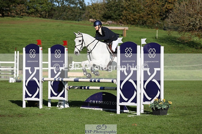 231022-105536-24837 - 651-RATHNAGREW.GREY.TEX-Nicola.Horsley-gubbins-TrotUp+SJ