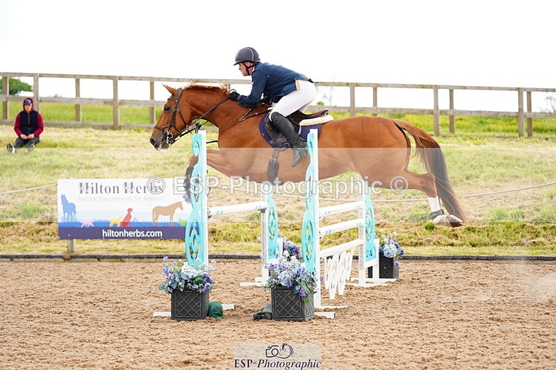 240526A-110940-07745 - Cls 26 Chard Equ 1.05m and 1.10m Grand Prix