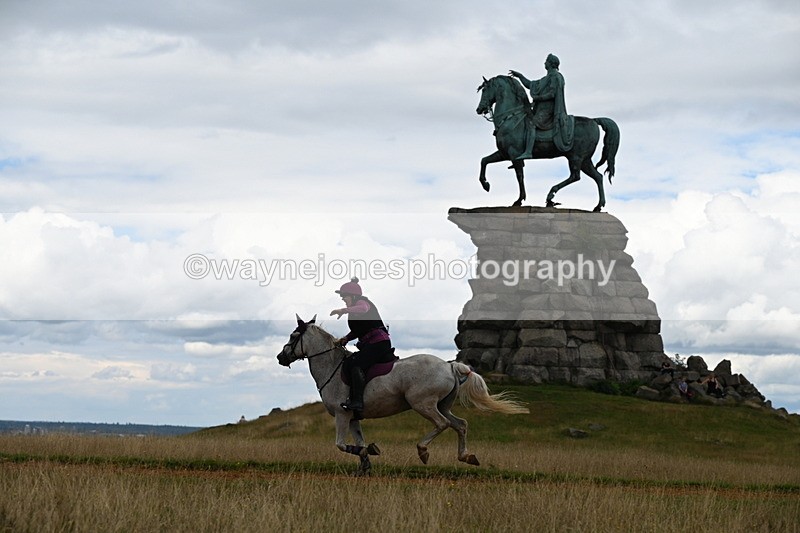 DSC_9476 - Time at Statue 15:11 to 15:58