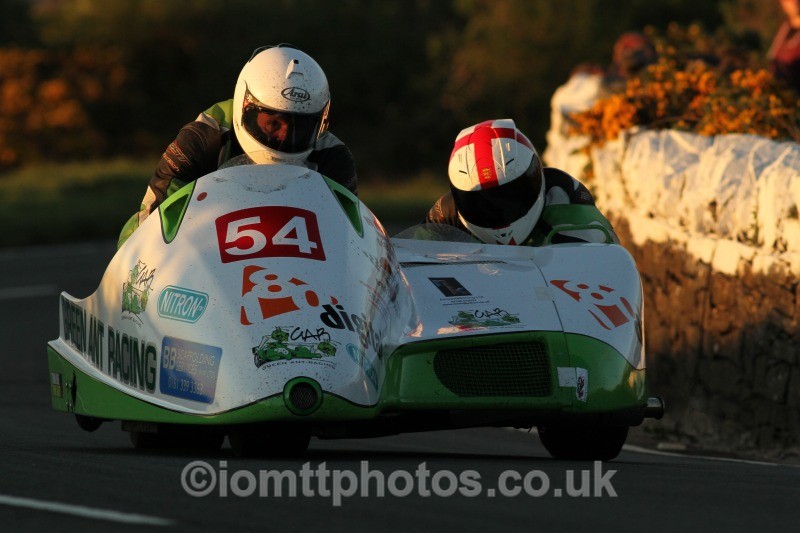 Anthony Eades / Ian Greensmith - Monday Practice - Sidecars