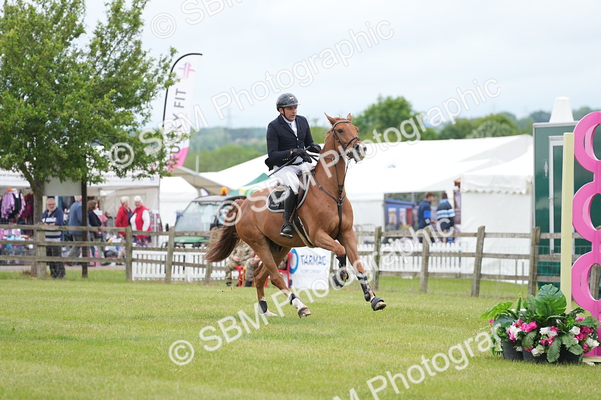 SBM_03032 - Class 201 - British Horse Feeds Speedi Beet Horse of the Year Show Grade  C