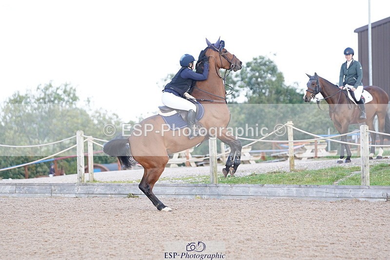 241005A-093446-04300 - SAT Cls 8 Snr British Novice & 90cm Open