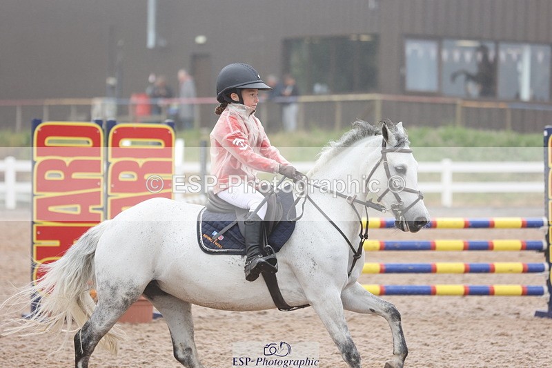 240630A-093723-11557 - Cls 30 British Novice and 80cm Open