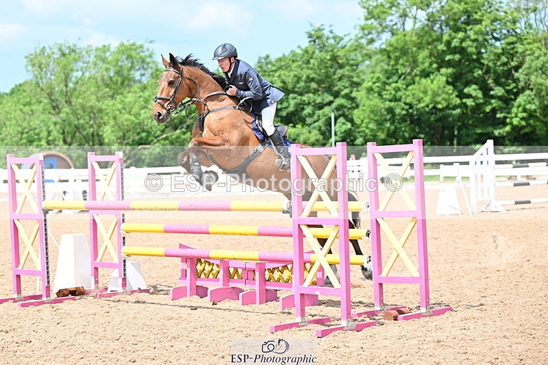 240605A-142138-00712 - Cls 4 Newcomers and 1.10m Open