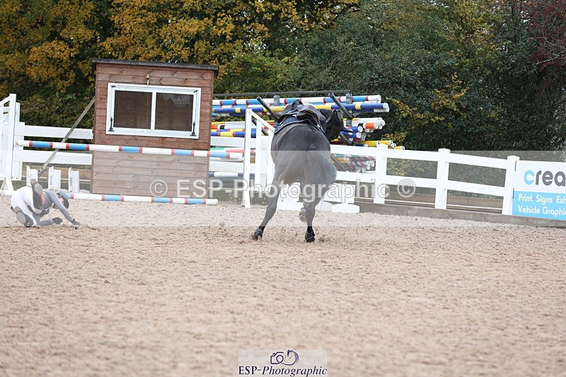 231112A-122821-04024 - Cls 19 Snr 1.05m Open