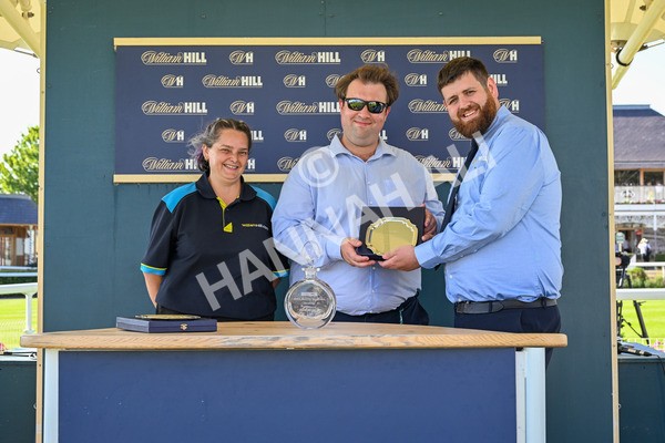 110725-Race 7-Secret Beach-0589 - Race 7 5.40pm William Hill Bet In Running Apprentice Handicap