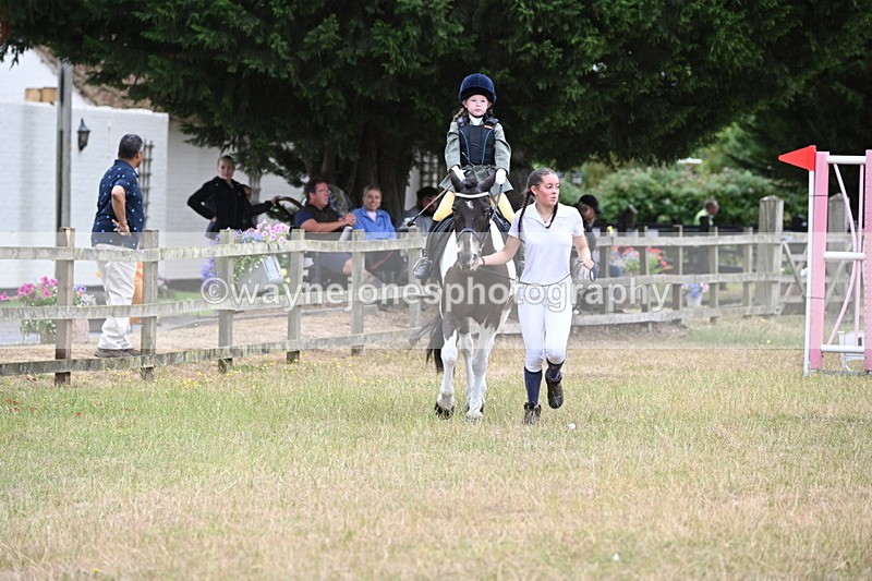 WJ6_9338 - Class 12 Minimus Jumping 45cm