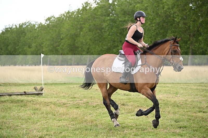 WJ6_4908 - Time at Jump 13:04 to 13:34