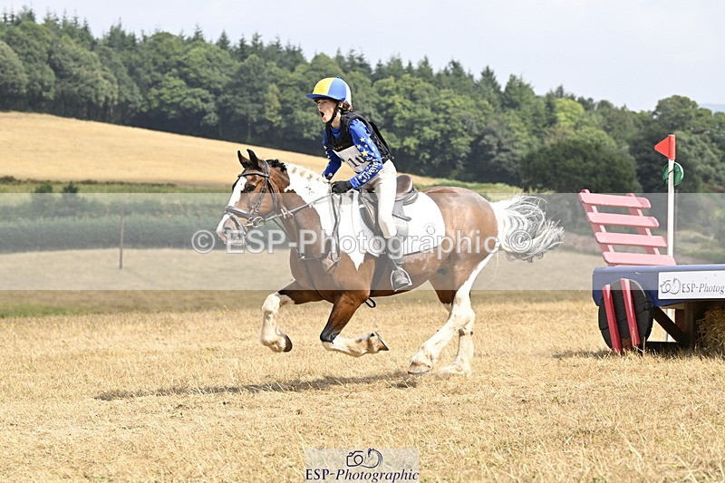 250824A-125251-36525 - 2010-Freya.Hallam-Deakin-Tommy