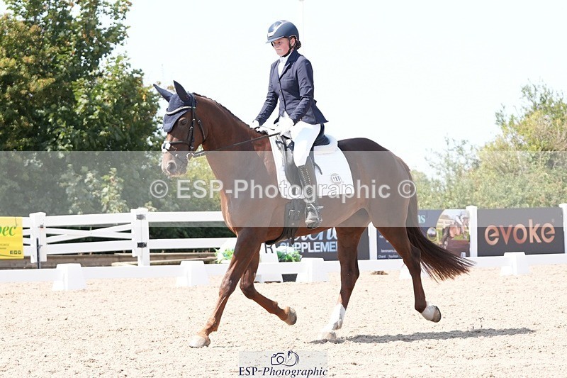 250817-142812-10672 - 180-Chloe.BushWellfields.Diaman.Vallante