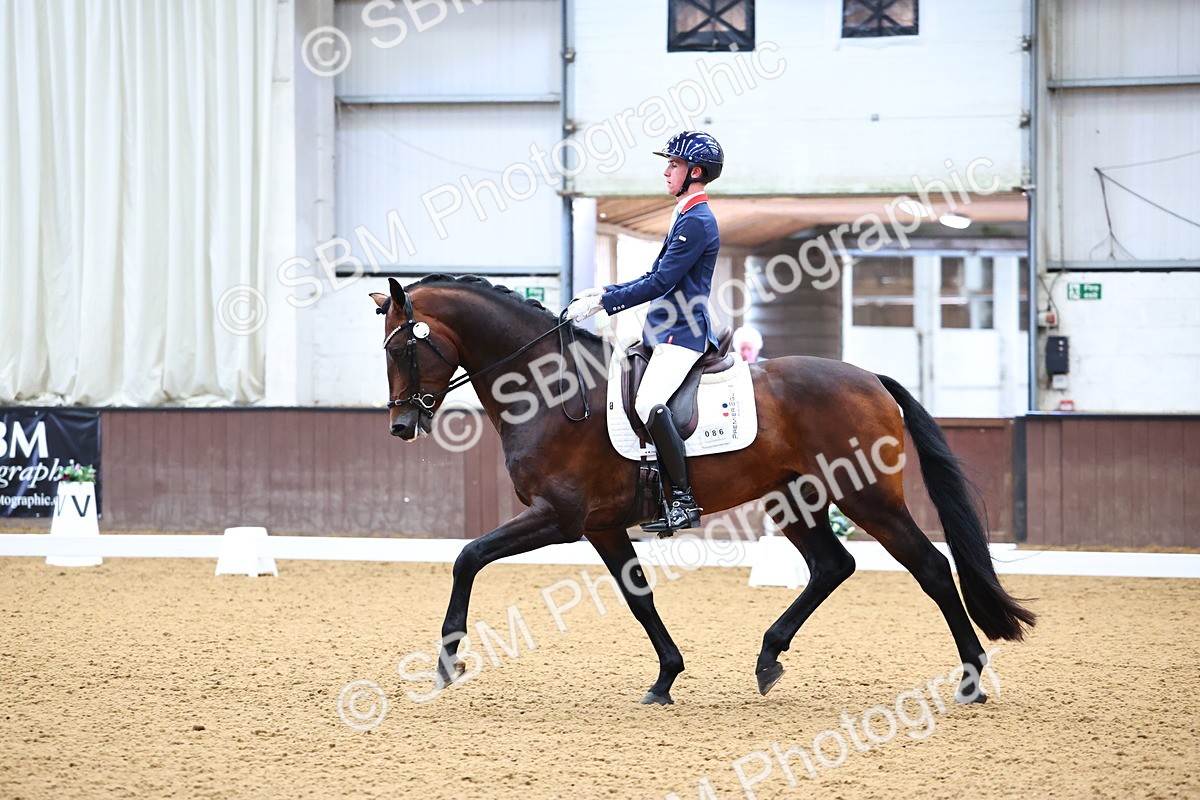 SBM_005299 - Class 5 - Novice 6 - 9.30-10.33