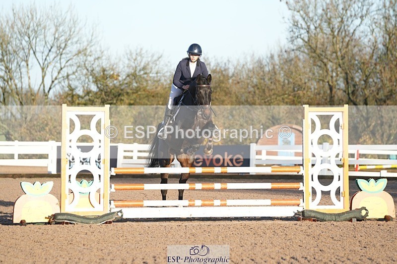 251108-084202-01804 - Cls 9 British Novice and 90cm Open