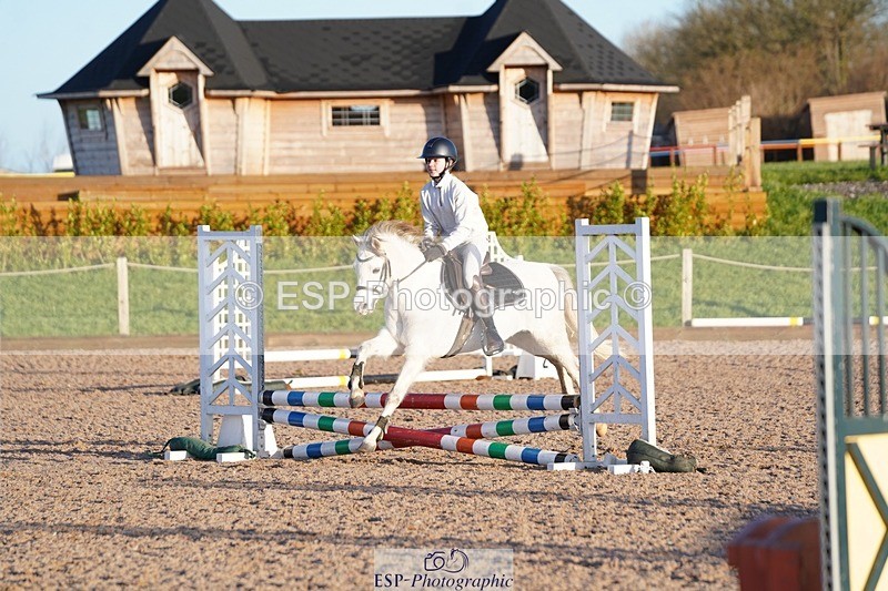 250125-100154-00886 - Clear Round 40cm and 50cm