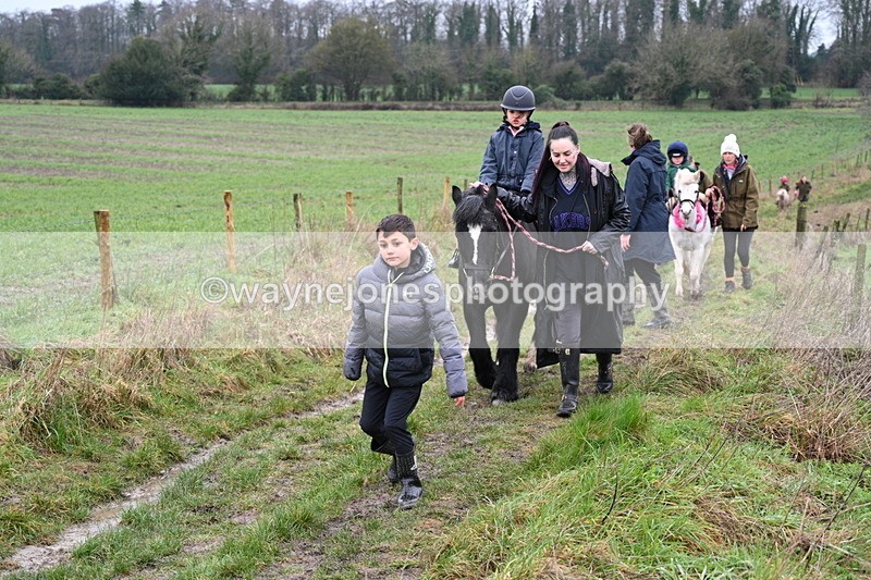 WJ7_9511 - Walk out..