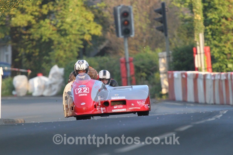 IMG_5697 - Thursday Practice - TT 2013 Side Car