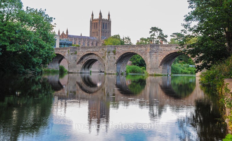 River Wye and Hereford Cathedral - Travel, city/land scapes