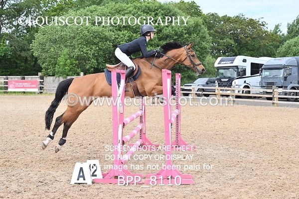 BPP_8110 - CLASS 11 SUN Senior BritiNovice/ 90cm Open