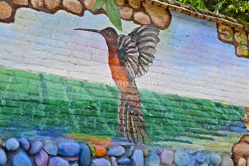 Now that's what I call graffiti! - Ecuador