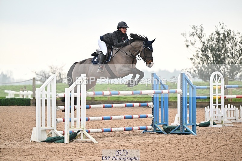 250122-143825-00680 - Cls 6 Foxhunter and 1.20m