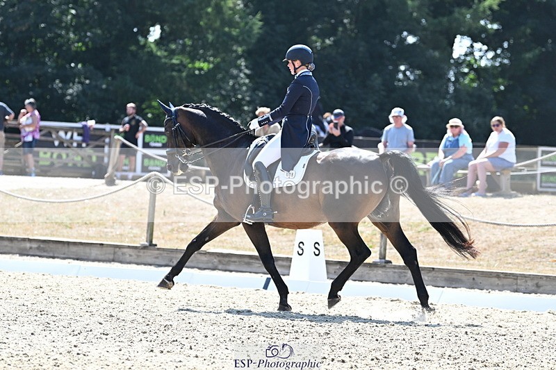 250810A-145646-07484 - 008-Caitlin.BurgessChocotof