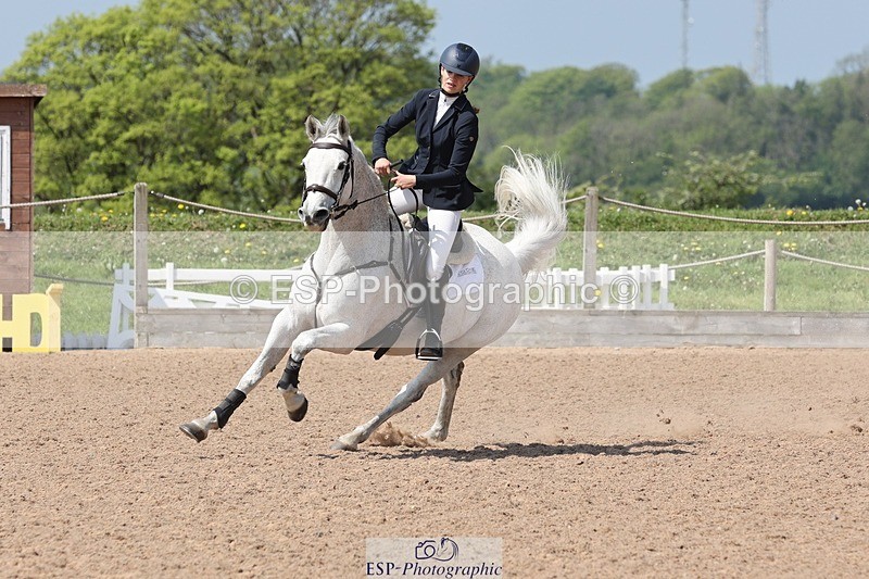 250503-121924-01024 - Cls 9 Pony Foxhunter and 1.10m Open