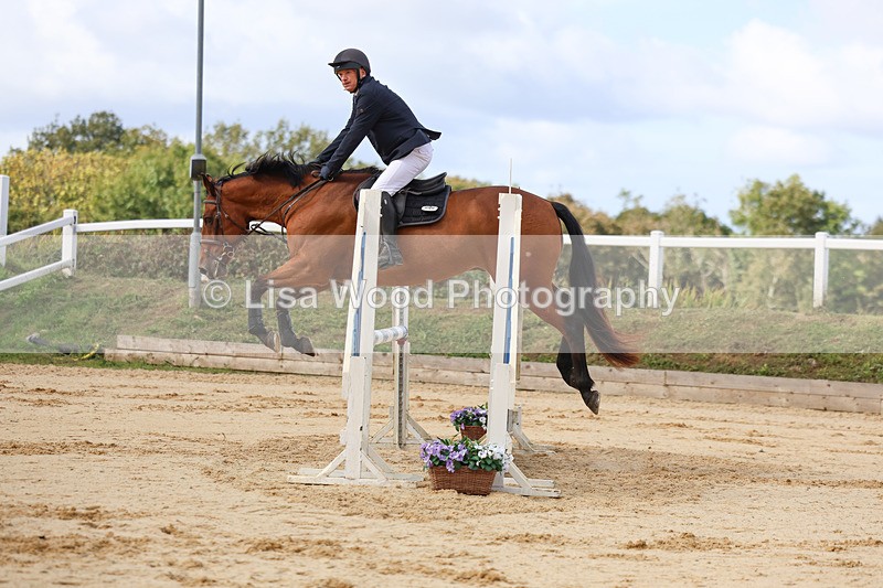 3E7A2085 - Class 4: Senior British Novice/90cm open