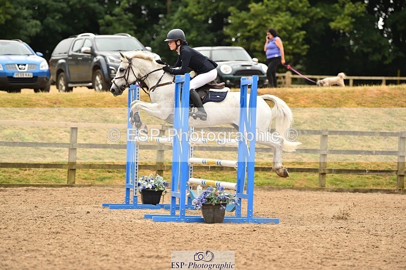 230618-140716-12851 - Cls 25 Pony Foxhunter & 1.10m Open