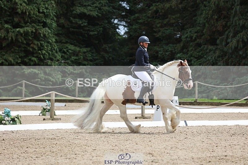 250718A-140052-01677 - 092-Rachael.Smaldon-Nadderbrook.Biscuit